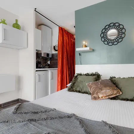 Port Venus Naturiste Sunrise